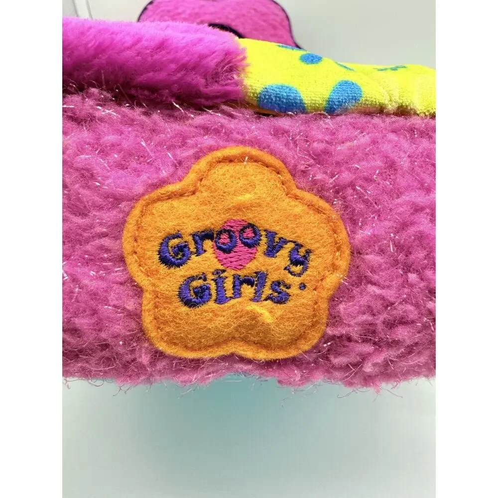 Manhattan Toy Groovy Girls Plush Doll Bed Attached Blanket Multicolore
